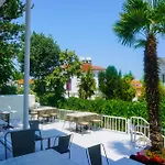 Hotel Palm Bueyuekada *