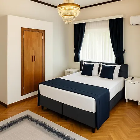 Palm Bueyuekada * اسطنبول