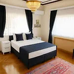 Palm Bueyuekada Hotel