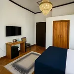 Palm Bueyuekada Hotel