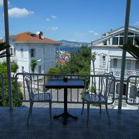 Palm Bueyuekada Ξενοδοχείο