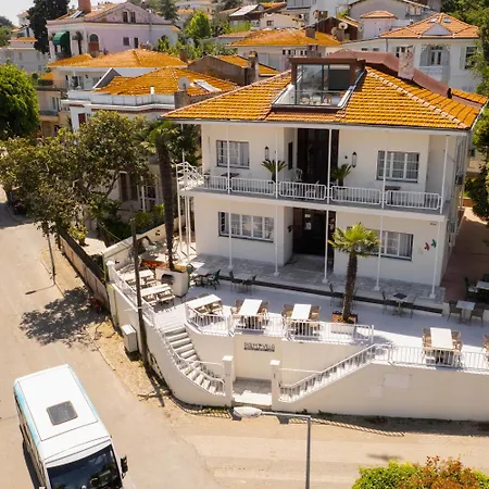 Ξενοδοχείο Palm Bueyuekada