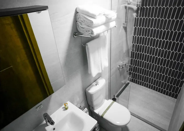 Palm Bueyuekada Hotel