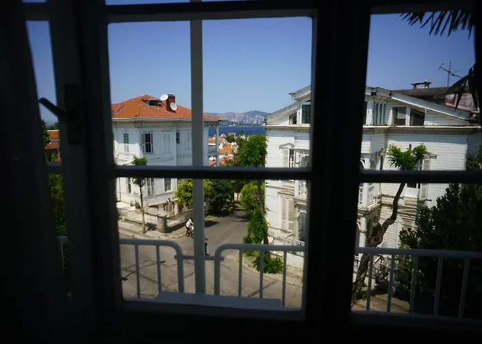 Palm Bueyuekada Hotel Stambuł