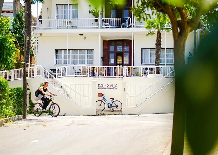 Palm Bueyuekada Hotel Stambuł