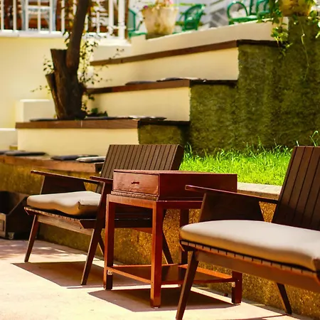 Отель Palm Bueyuekada *